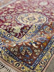 Silk & Fine Persian Isfahan Traditional Wool Rug 247 x 170 cm (8.10 x 5.58 ft)