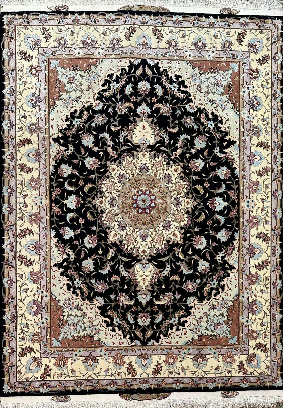 Silk & Fine Persian Tabriz Traditional Wool Rug 200 x 150 cm (6.56 x 4.92 ft)