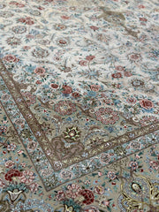 Silk & Fine Persian Isfahan Traditional Wool Rug 350 x 250 cm (11.48 x 8.20 ft)