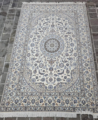 fine-persian-nain-rug-full2