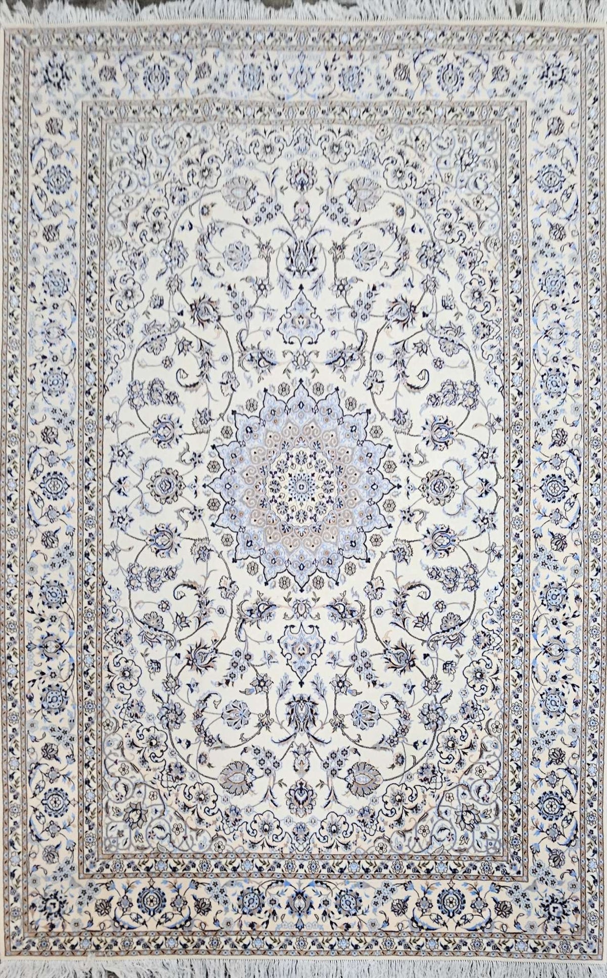 Silk & Fine Persian Nain Traditional Wool Rug 303 x 210 cm (9.91 x 6.89 ft)