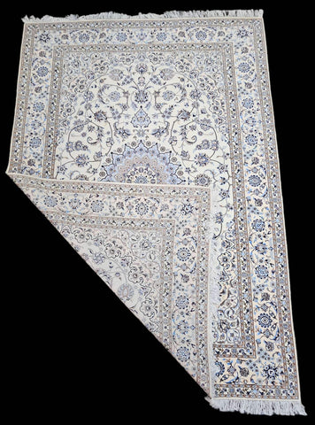 nain-rug-back