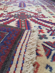 Handmade Baluch Wool Rug 144 x 98 cm (4.72 x 3.22 ft)