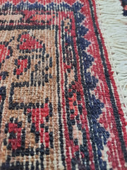 Hamadan Persian Rug 140 x 100 cm (4.59 x 3.28 ft)