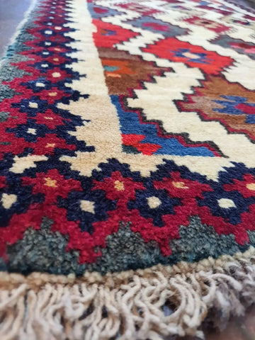 Persian Shiraz Qashqai Wool Rug 150 x 79 cm (4.92 x 2.59 ft)