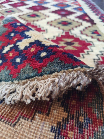 Persian Shiraz Qashqai Wool Rug 150 x 79 cm (4.92 x 2.59 ft)