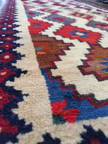 Persian Shiraz Qashqai Wool Rug 150 x 79 cm (4.92 x 2.59 ft)