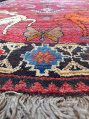 Old Persian Shiraz Qashqai Wool Rug 140 x 105 cm (4.59 x 3.44 ft)