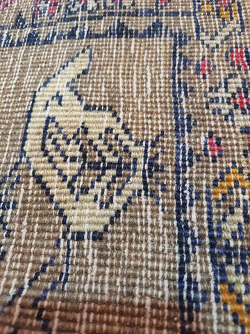 Old Persian Shiraz Qashqai Rug 159 x 105 cm (5.22 x 3.44 ft)