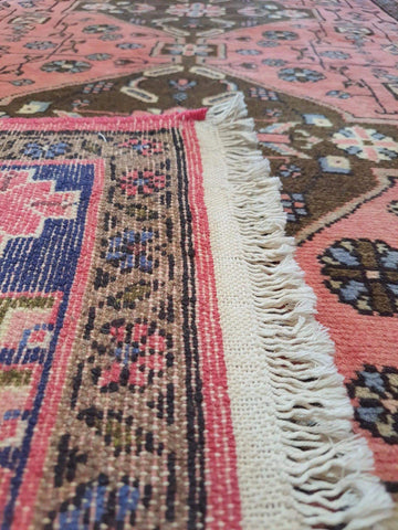 hamadan-pink-back-corner