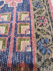 Hamadan Persian Rug 160 x 102 cm (5.25 x 3.35 ft)