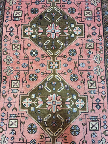 hamadan-pink-center