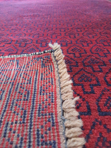 baluch-shocking-pink-edge