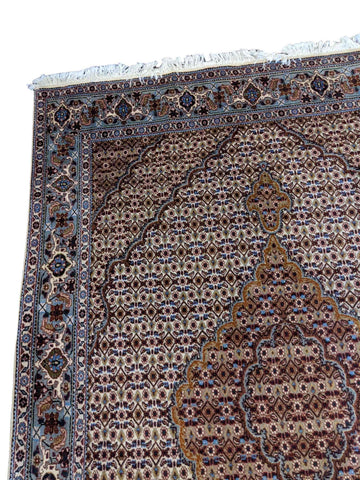 212 x 148 cm Silk Wool Traditional Brown Rug - Rugmaster