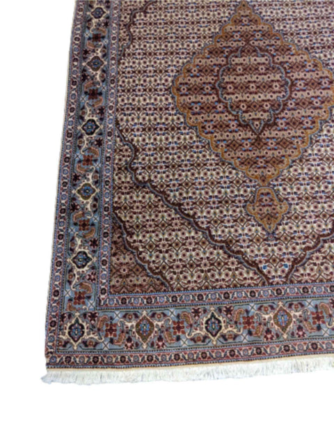 212 x 148 cm Silk Wool Traditional Brown Rug - Rugmaster