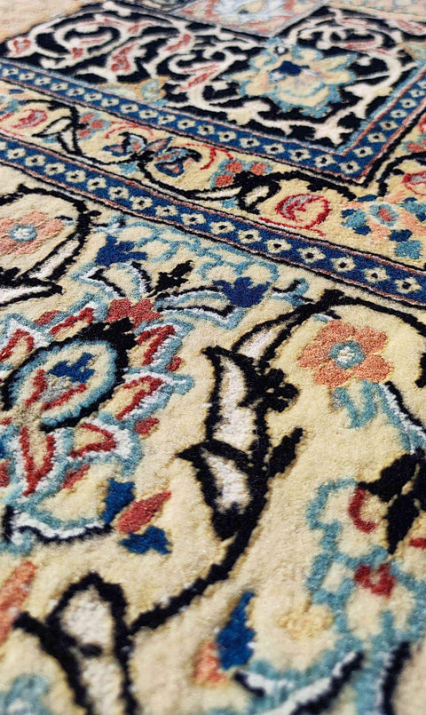236 x 154 cm Persian Isfahan Floral Handmade Ivory Rug - Rugoutlet