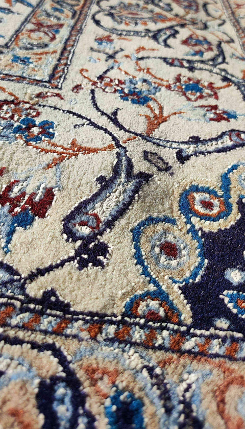 242 x 158 cm Persian Nain Floral Beige Traditional Beige Large Rug - Rugoutlet