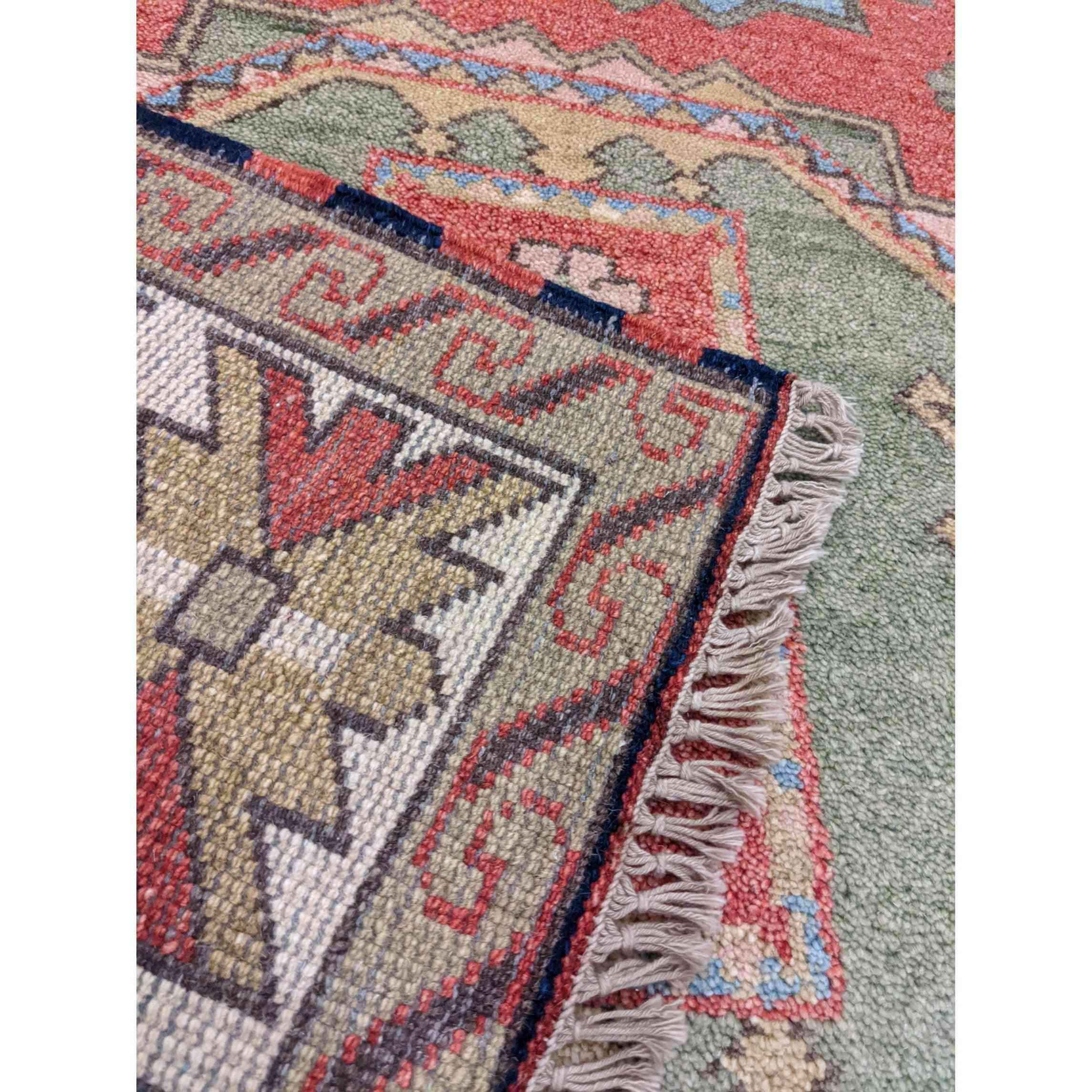 242 x 173 cm Kazak Pink Rug - Rugoutlet