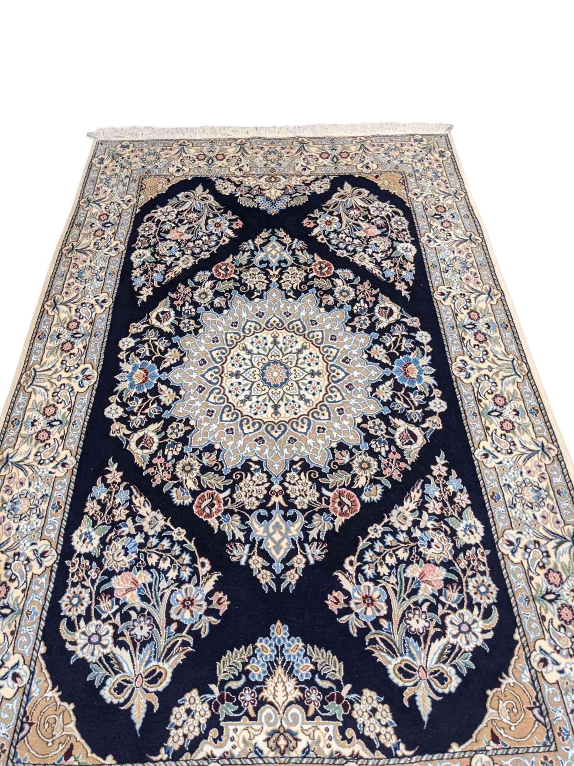 250 x 144 cm Silk and Wool Traditional Black Rug - Rugmaster