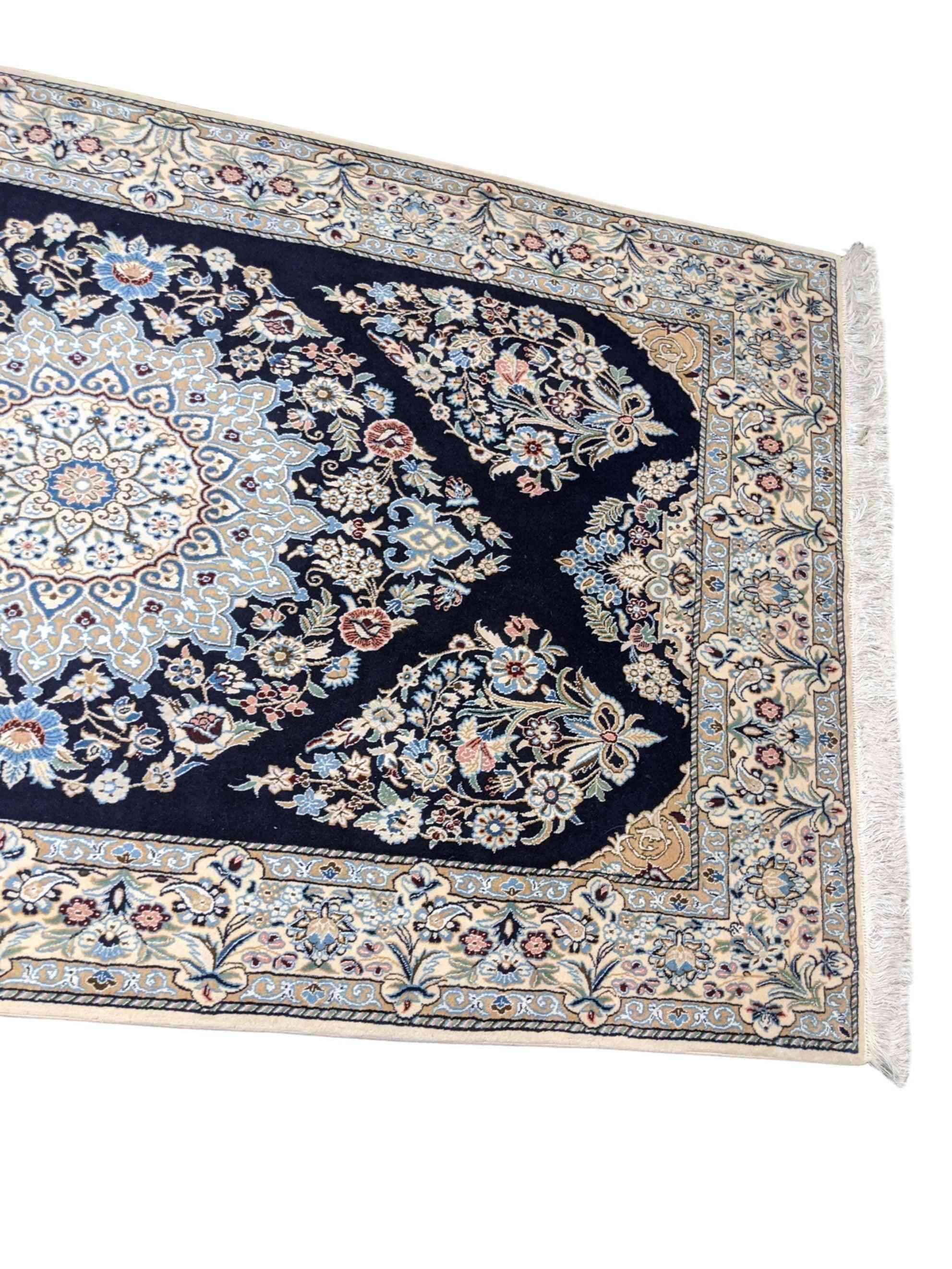 250 x 144 cm Silk and Wool Traditional Black Rug - Rugmaster
