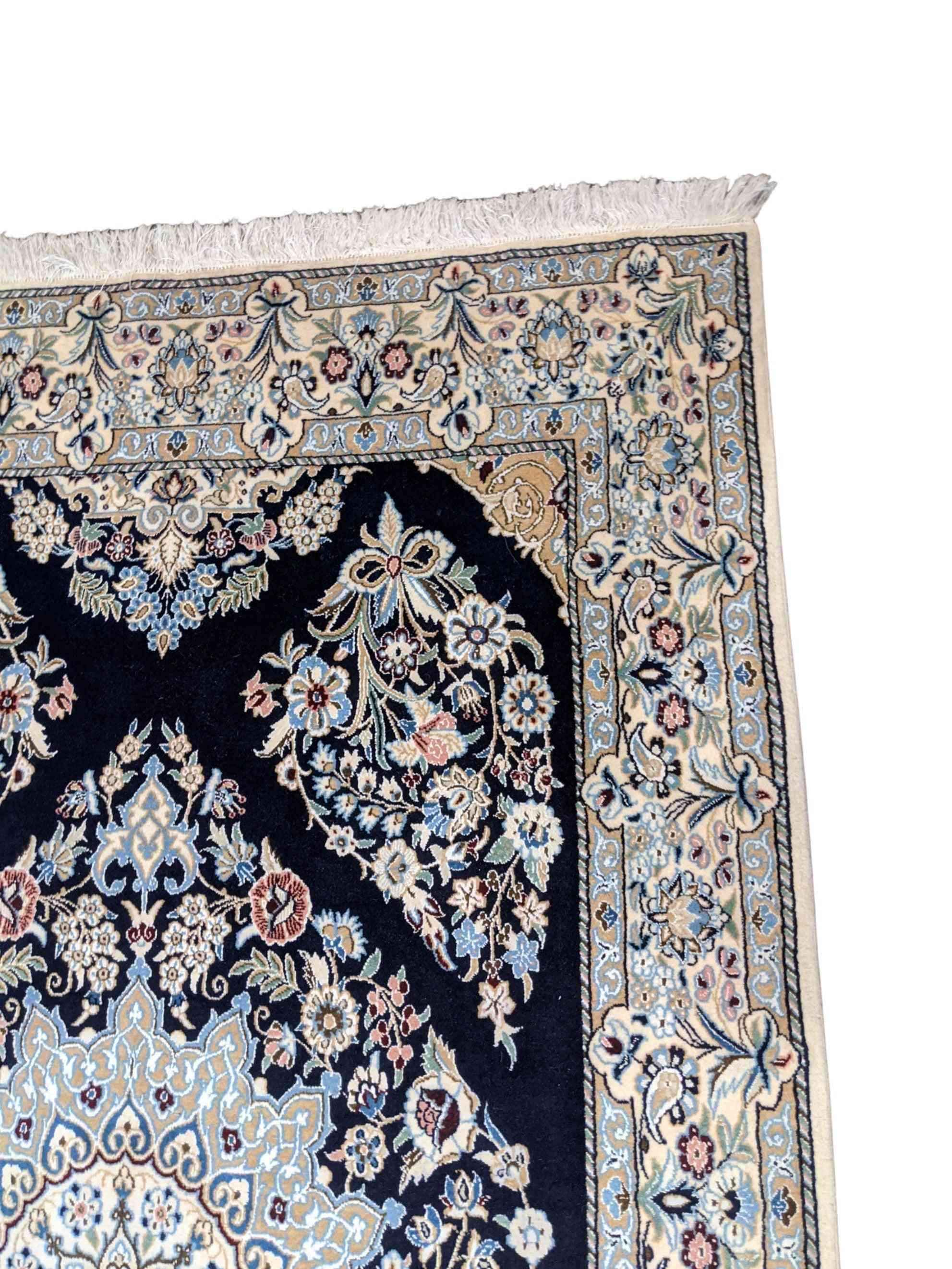 250 x 144 cm Silk and Wool Traditional Black Rug - Rugmaster