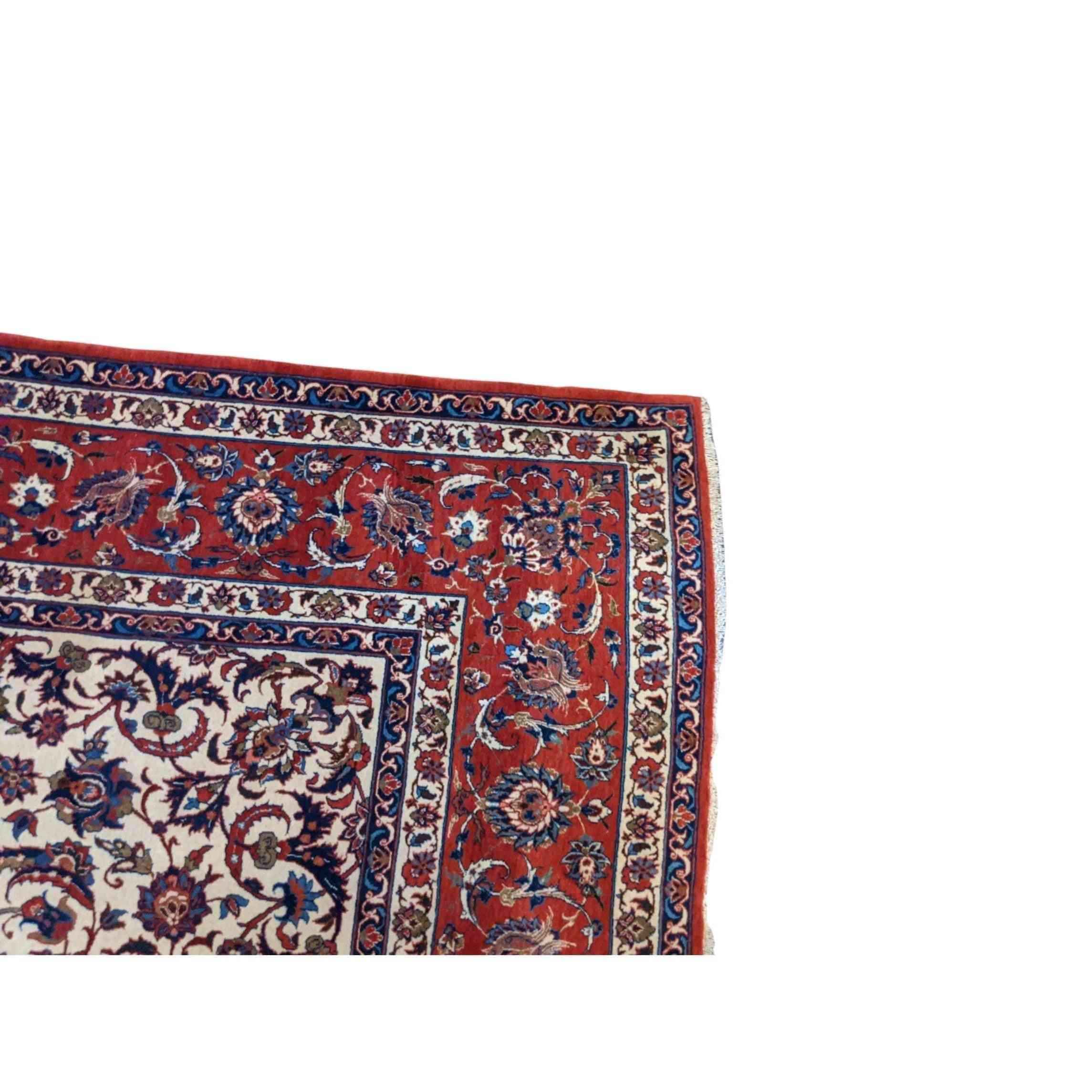 250 x 150 cm Old Fine Isfahan Traditional Red Rug - Rugoutlet