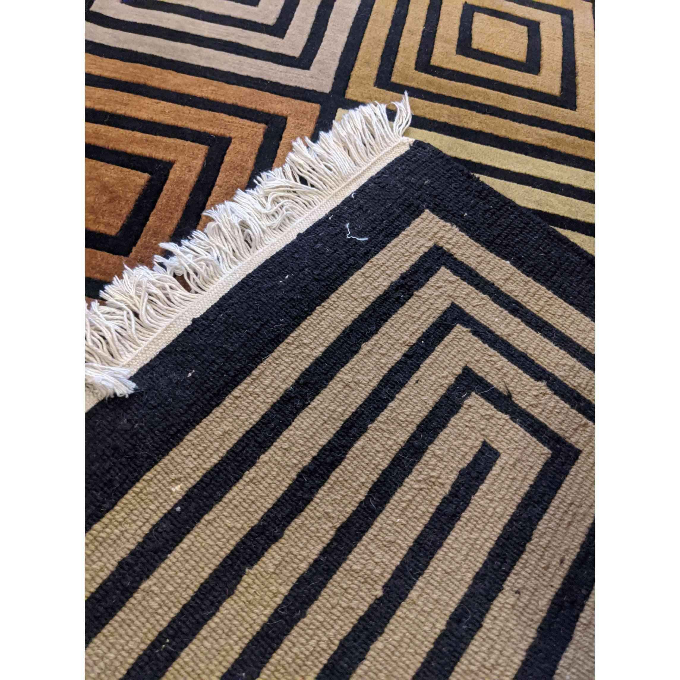 256 x 156 cm Handmade Black Stylish Rug - Rugoutlet