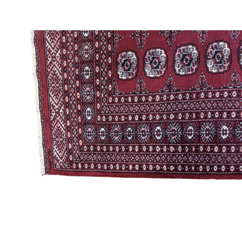 262 x 164 cm Pakistan Bukhara Traditional Red Rug - Rugmaster