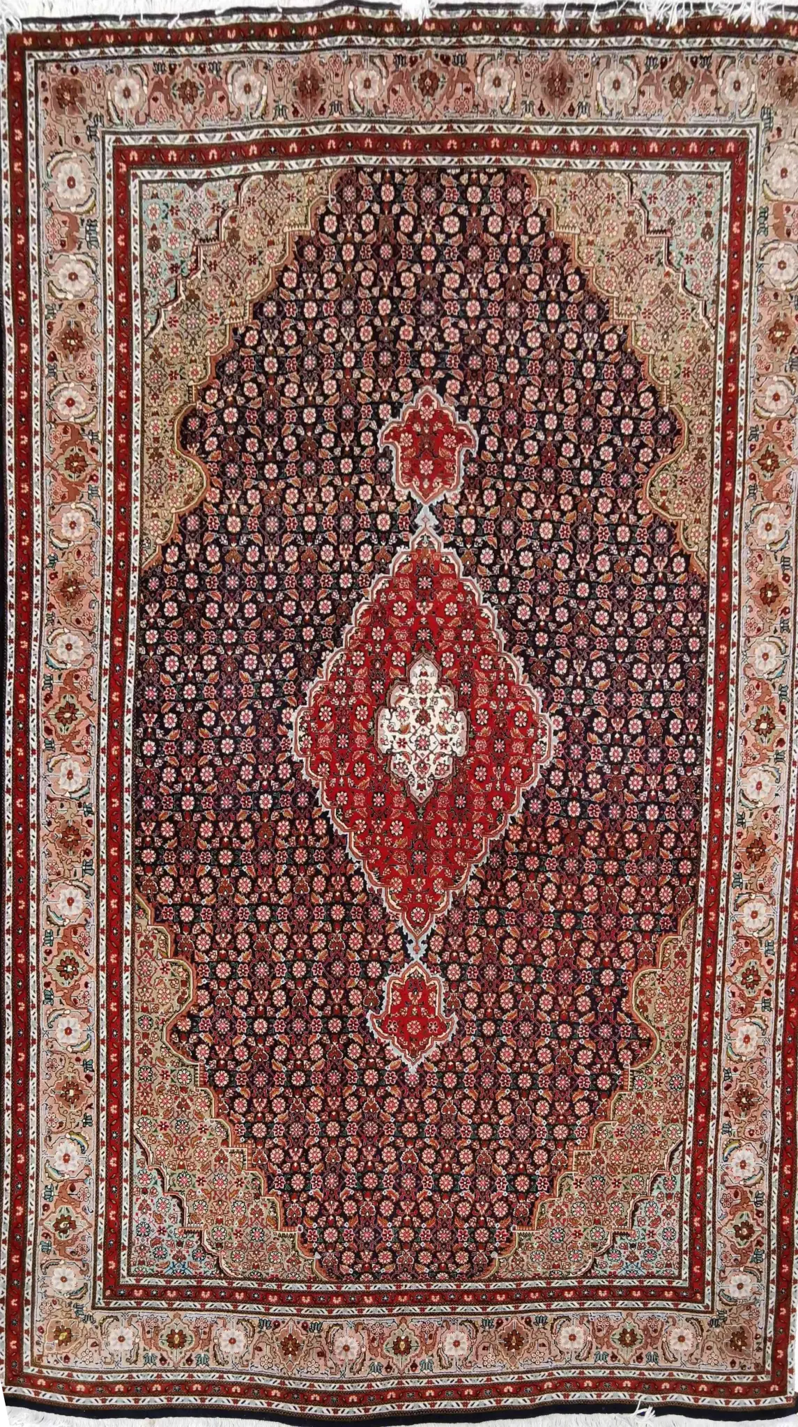 Fine Tabriz Mahi Traditional Wool Rug 266 x 180 cm (8.73 x 5.91 ft)