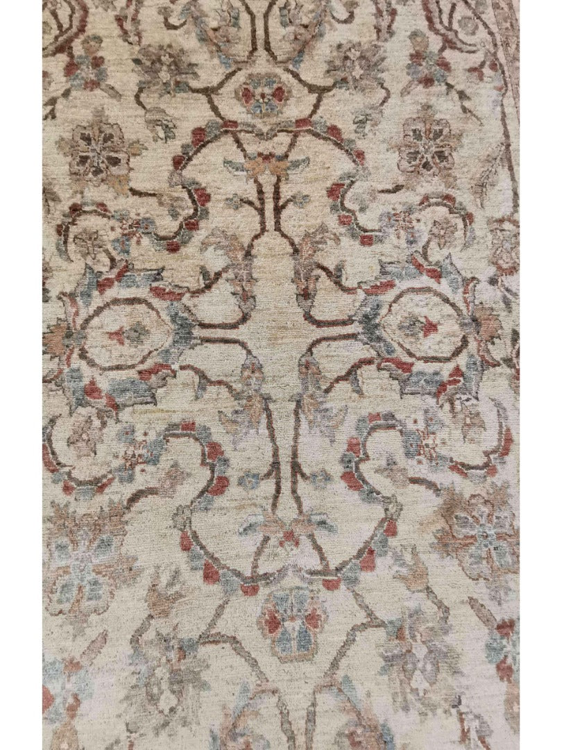 270 x 190 cm Ziegler Beige Rug - Rugoutlet