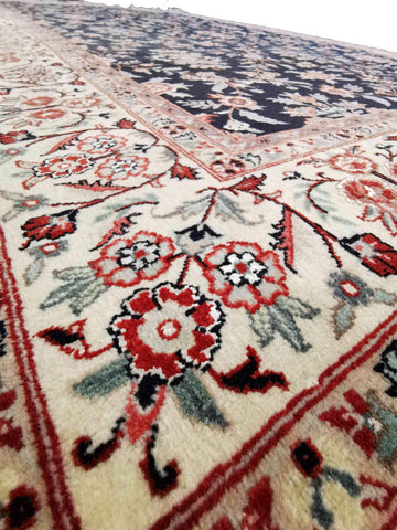 288 x 184 cm Kashan Silk Traditional Black Large Rug - Rugoutlet