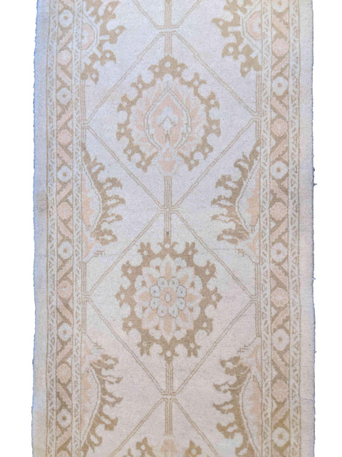 288 x 78 cm Ziegler Beige Rug - Rugoutlet