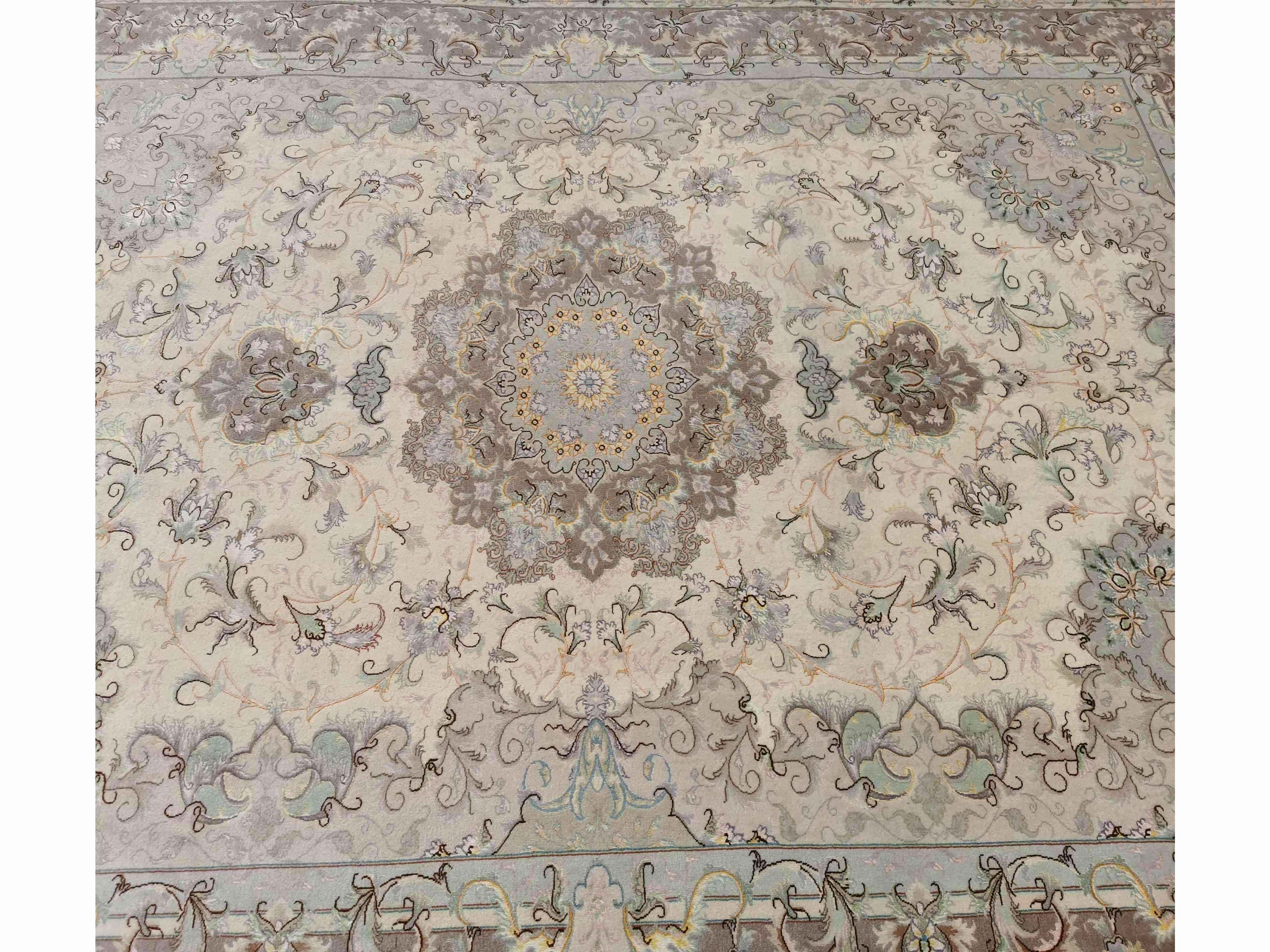 300 x 200 cm Fine Persian Tabriz Silk & wool Traditional Beige Large Rug - Rugmaster