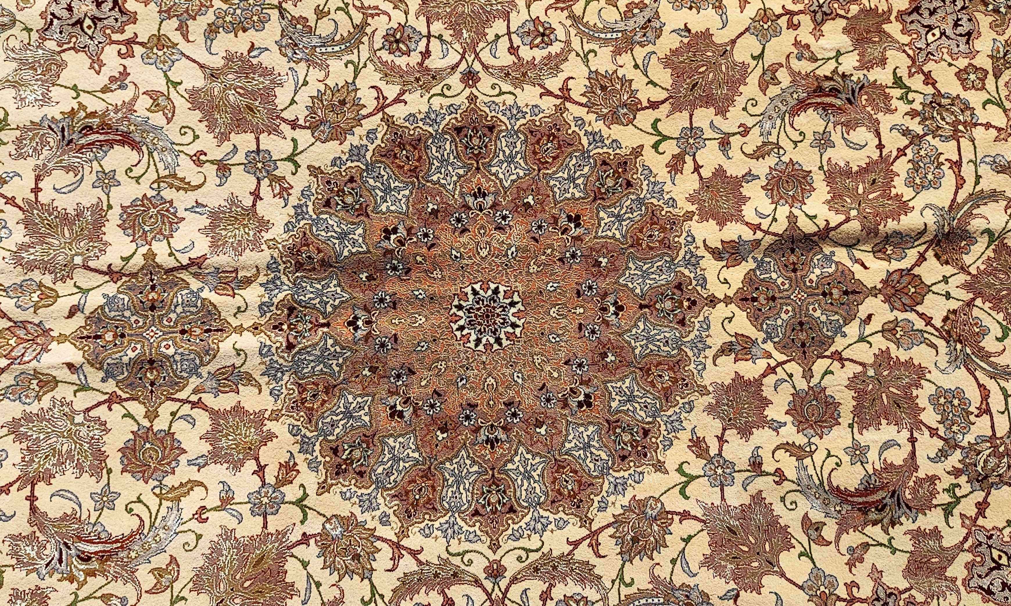 307 x 207 cm Fine Silk Persian Traditional Yellow Large Rug - Rugmaster
