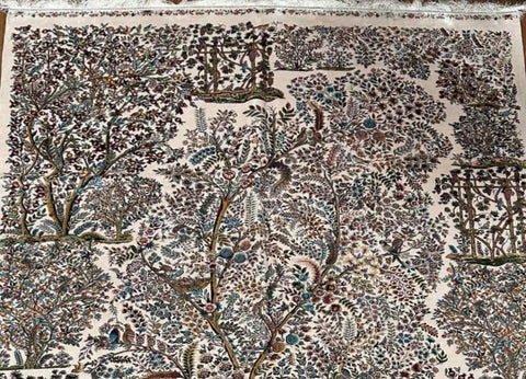 Silk Effect Natural Silk Fringe Rug (1m x 1.5m)