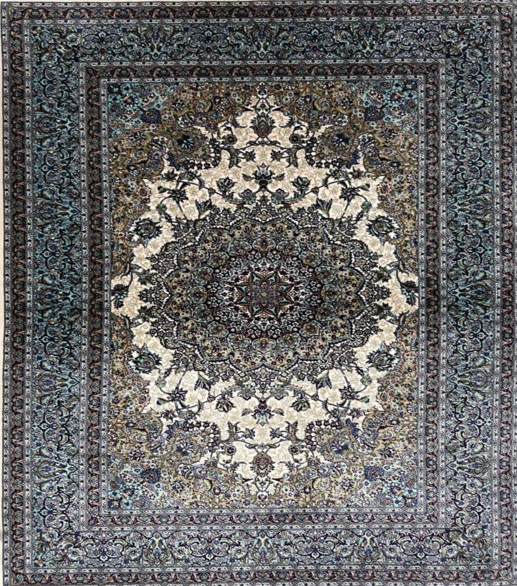 Silk Effect Natural Silk Fringe Rug (1m x 1.5m)