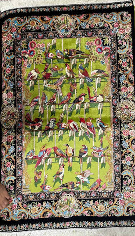 Silk Effect Natural Silk Fringe Rug (130cm x 80 cm)