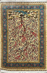 Silk Effect Natural Silk Fringe Rug (1m x 1.5m)