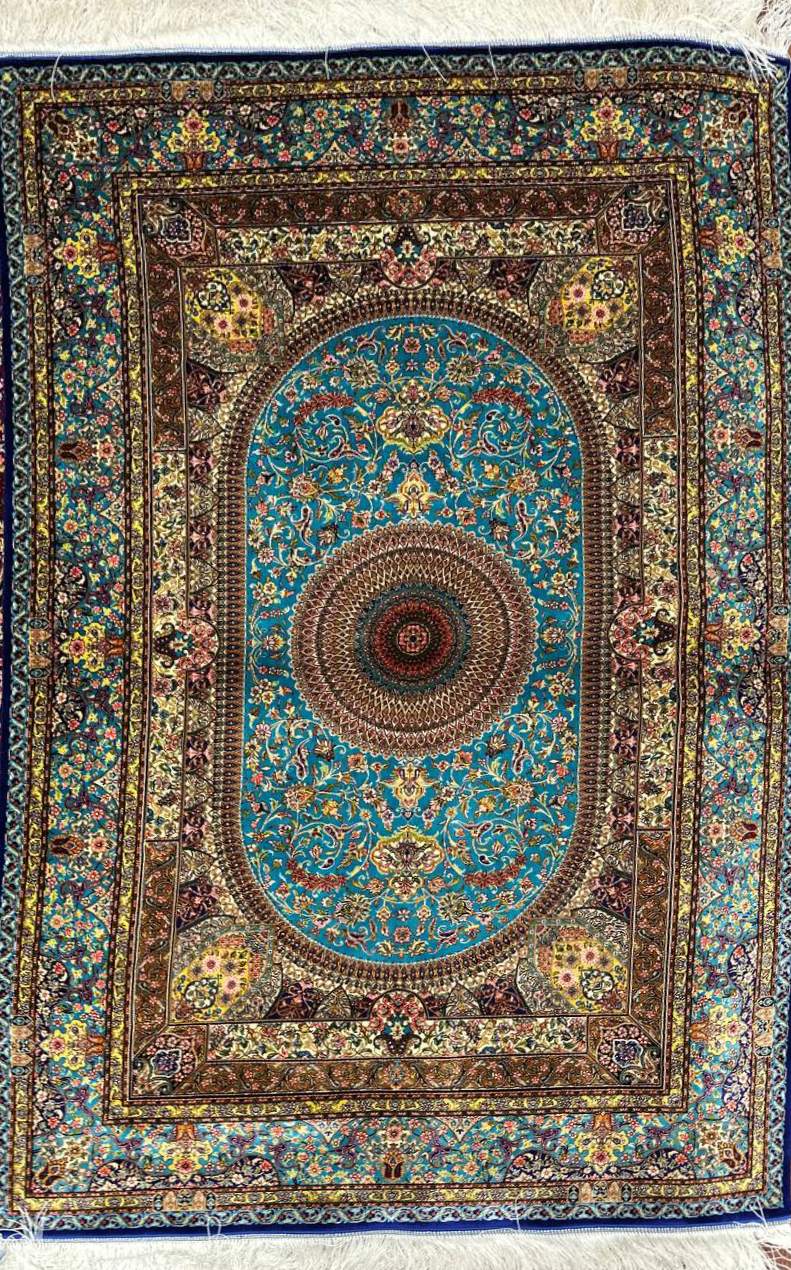 Silk Effect Natural Silk Fringe Rug 255 cm x 155 cm