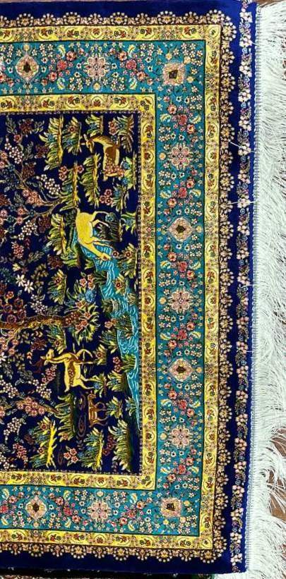 Silk Effect Natural Silk Fringe Rug (1m x 1.5m) – Design 4