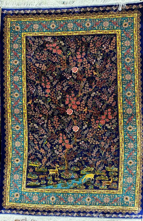 Silk Effect Natural Silk Fringe Rug (1m x 1.5m) – Design 4