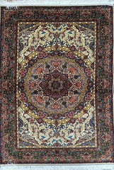 Silk Effect Natural Silk Fringe Rug (1m x 1.5m)