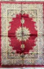 Silk Effect Natural Silk Fringe Rug (1m x 1.5m)