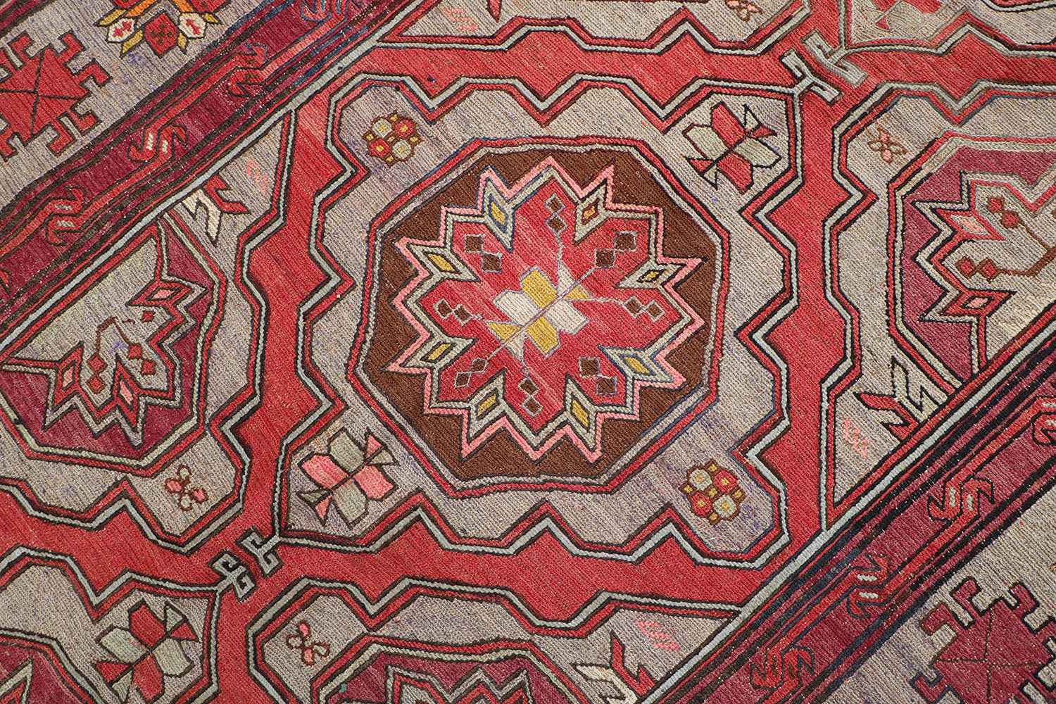 320x165 cm Anatolian Kilim Sumak Tribal Wool Rug Handmade Red Grey - Rugoutlet