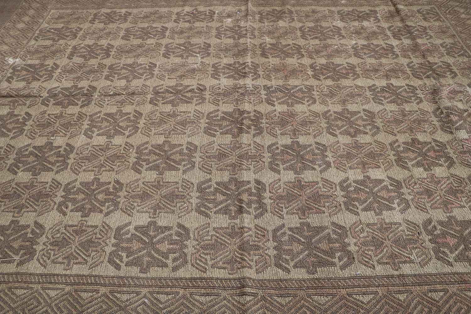 285x277 cm Sumak Kilim Tribal Wool Rug Handmade Brown - Rugoutlet