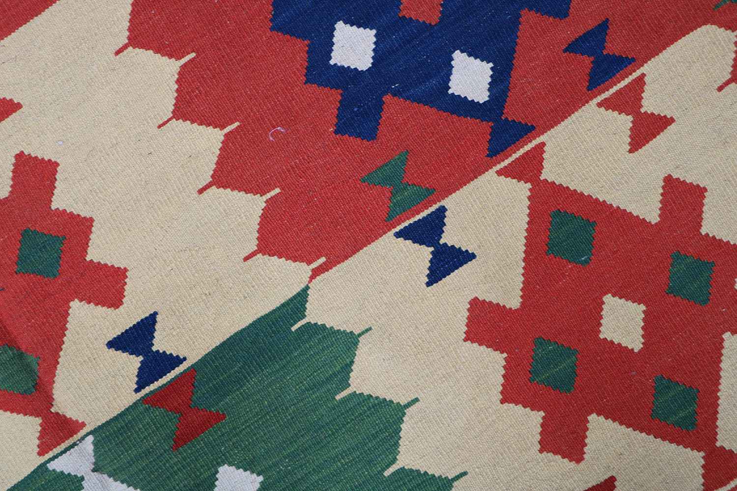 301x153 cm Qashqai Kilim Tribal Wool Rug Handmade Multi-Coloured - Rugoutlet