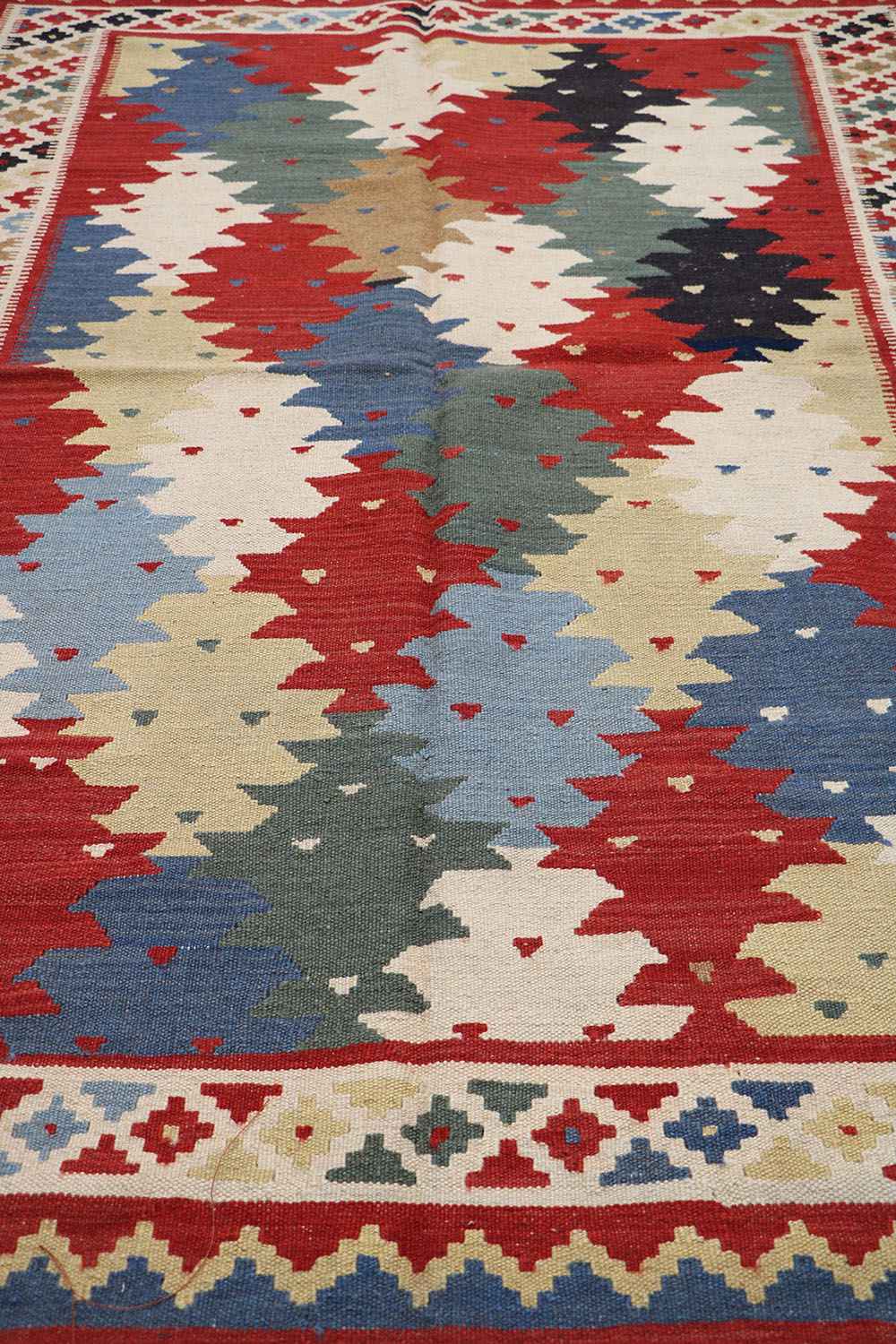 156x211 cm Qashqai Kilim Tribal Wool Rug Handmade Multi-Coloured - Rugoutlet