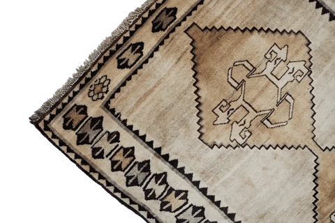 192 x 122 cm Gabbeh Tribal Wool Rug Hand-Knotted Beige Colour - Rugoutlet