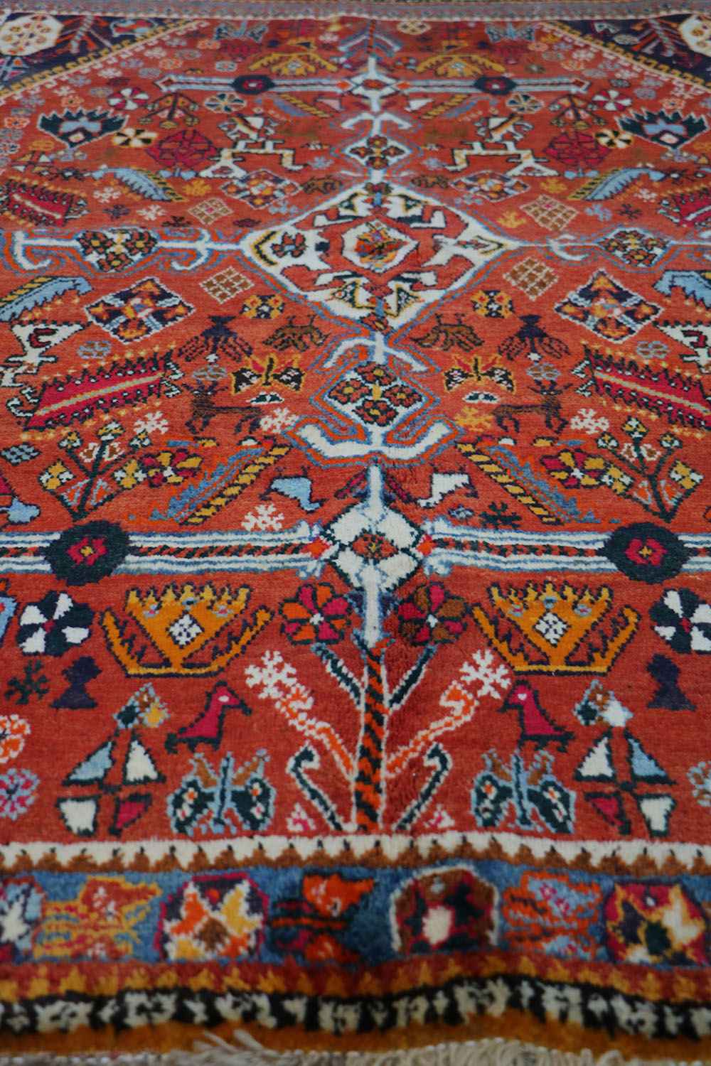 213 x 132 cm Persian Qashqai Tribal Wool Rug Hand-Knotted Multi Colour - Rugoutlet