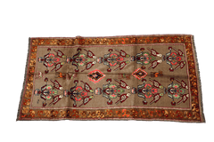 Persian Qashqai Tribal Wool Rug 286 x 152 cm (9.38 x 4.99 ft)